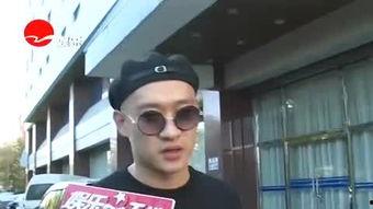 冯小刚独家爆料视频播放,揭秘幕后故事与精彩瞬间 第1张 冯小刚独家爆料视频播放,揭秘幕后故事与精彩瞬间 第1张